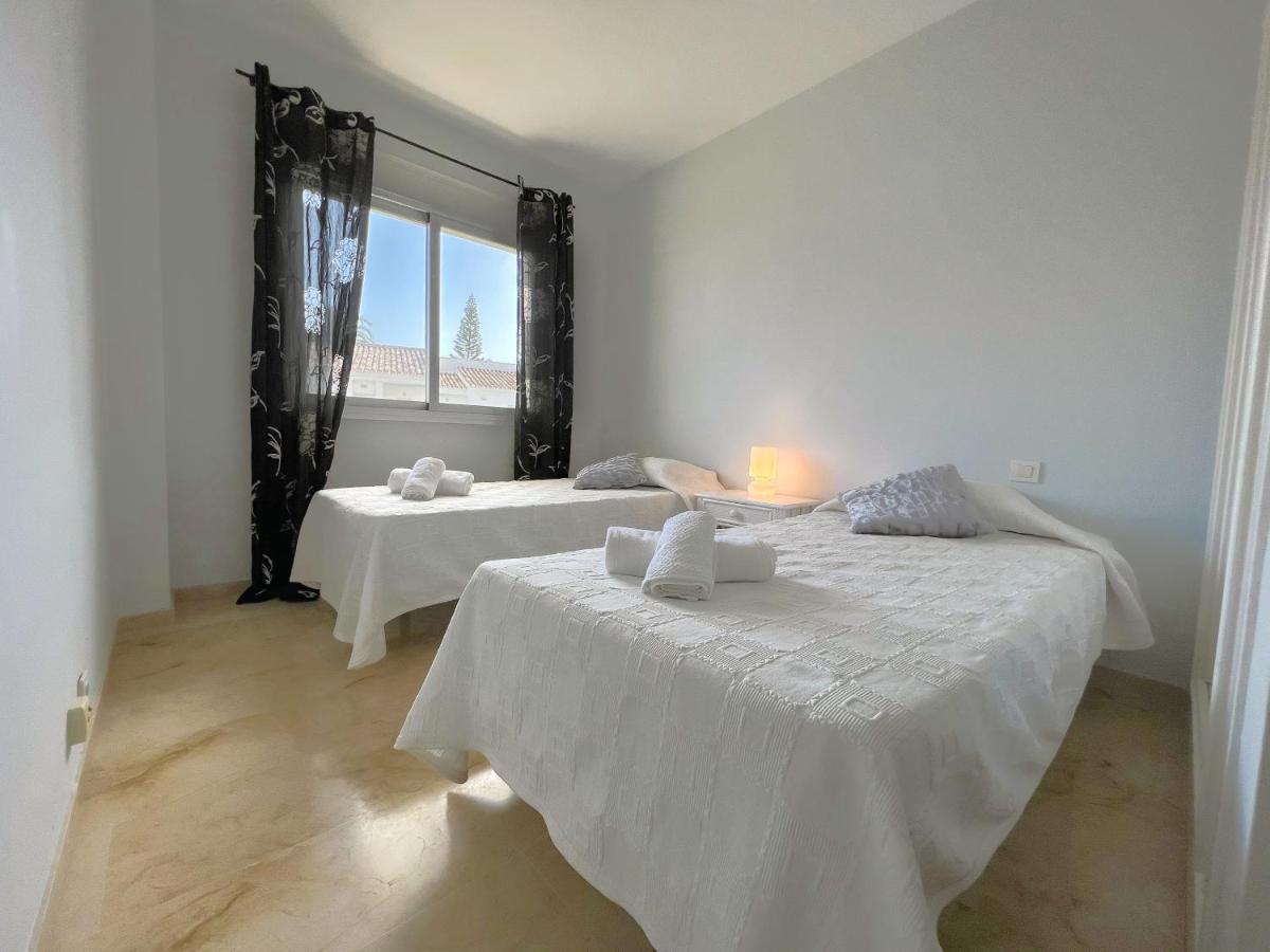 3 Bed Las Petunias, San Pedro Μαρμπέλλα Εξωτερικό φωτογραφία